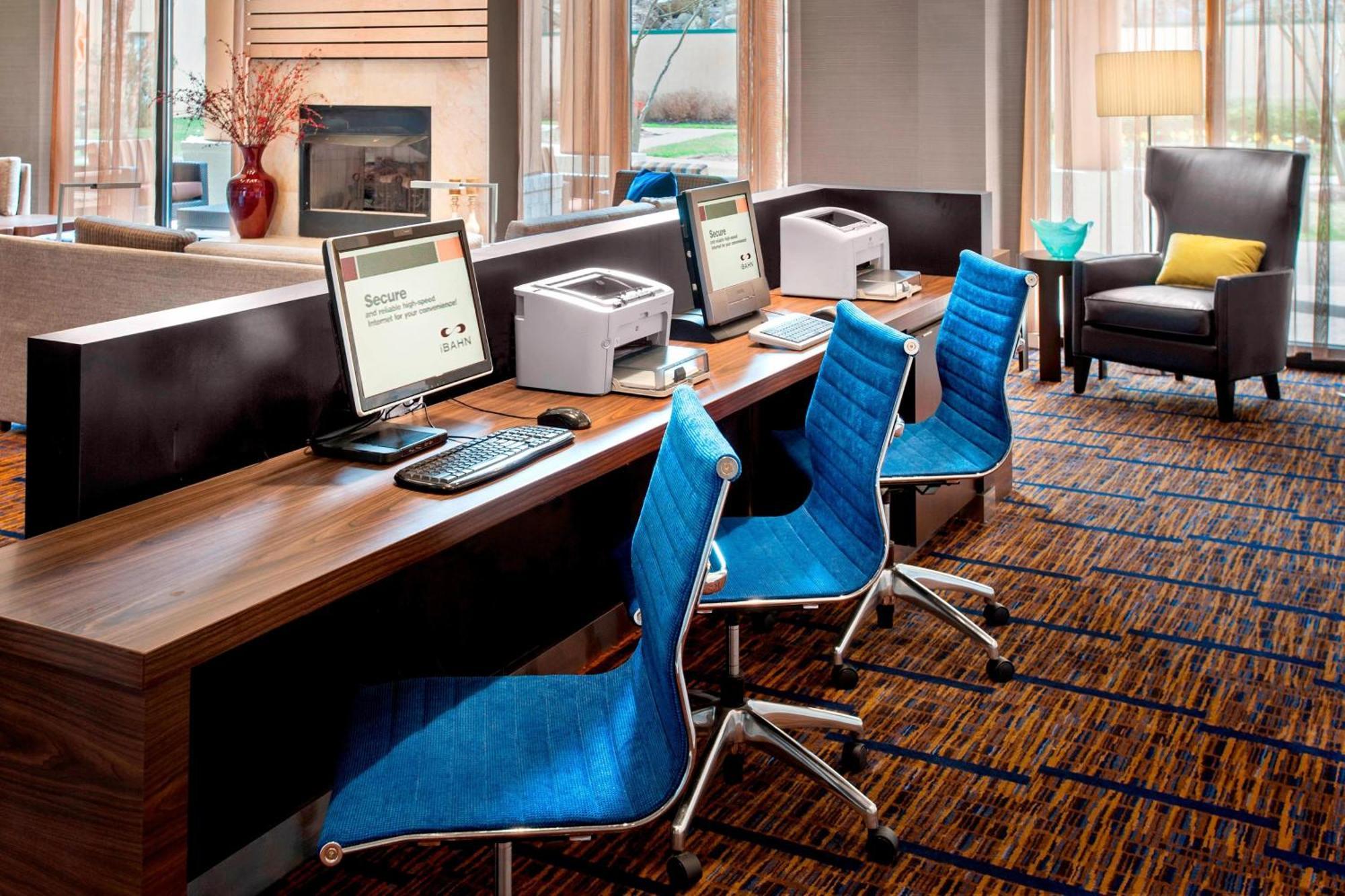 Courtyard Parsippany Hotel Exterior photo